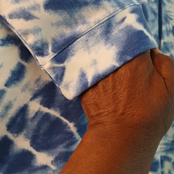 The Sweatshirt Project tie dye 1X - Picture 5 of 6